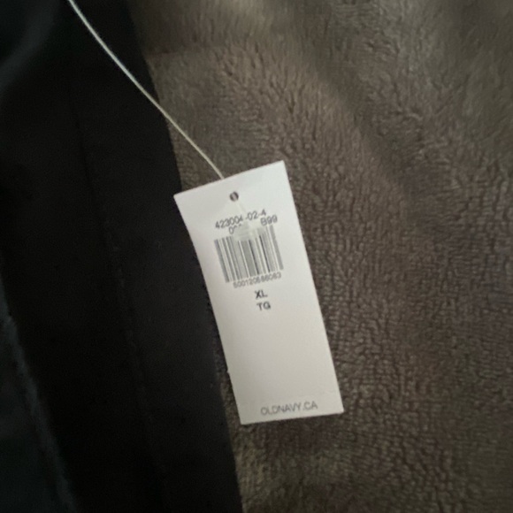 Old Navy BNWT women’s black chino shorts 3 and 1/2” inseam size XL - Picture 7 of 7